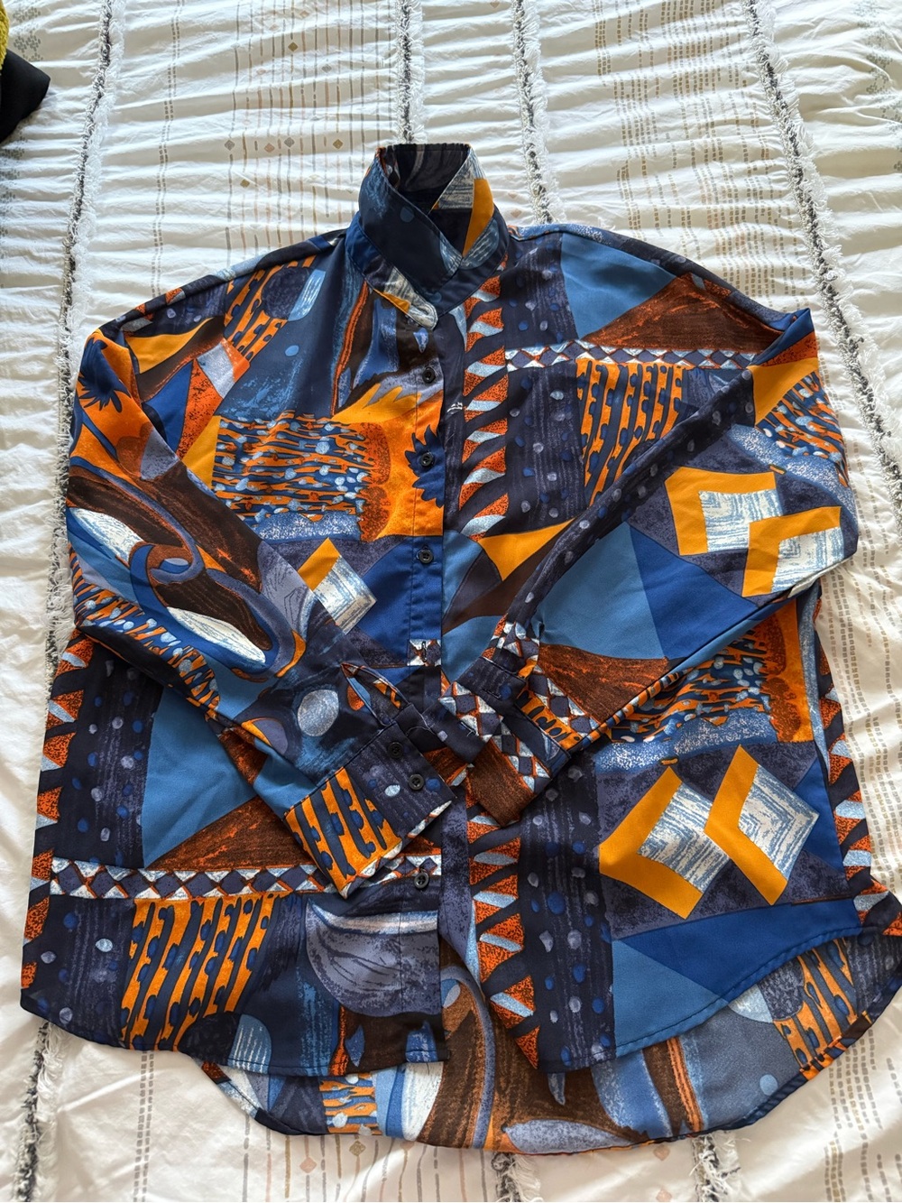 Abstract Geo Print Button-Up Shirt in Navy & Orange size M